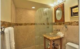 Beautiful Ground Floor! Corner! Just Steps To Ocean And Pool!120